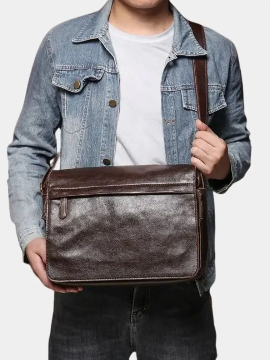 Lasse™ | Classic Messenger Bag