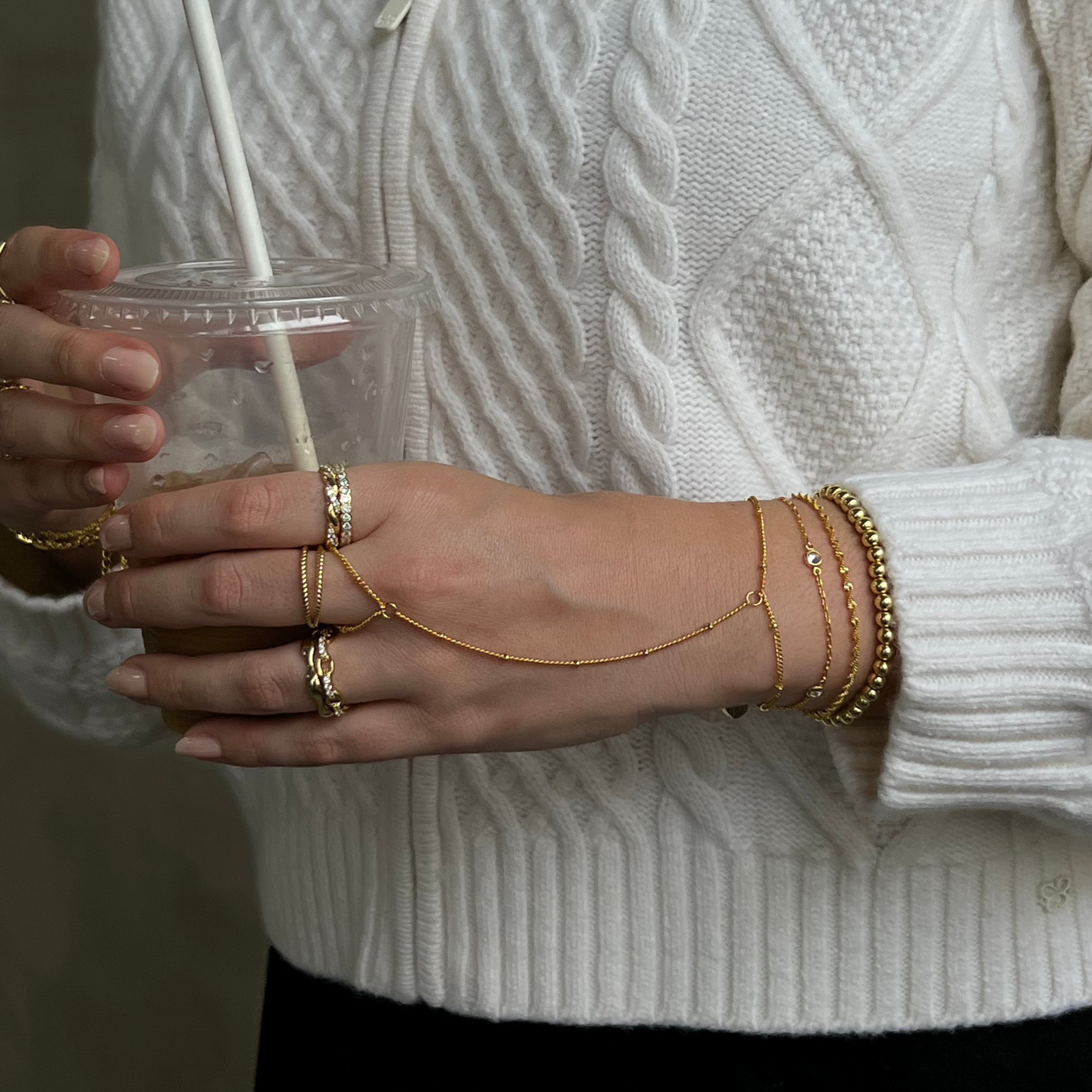 Bracelets with Discreet Elegance