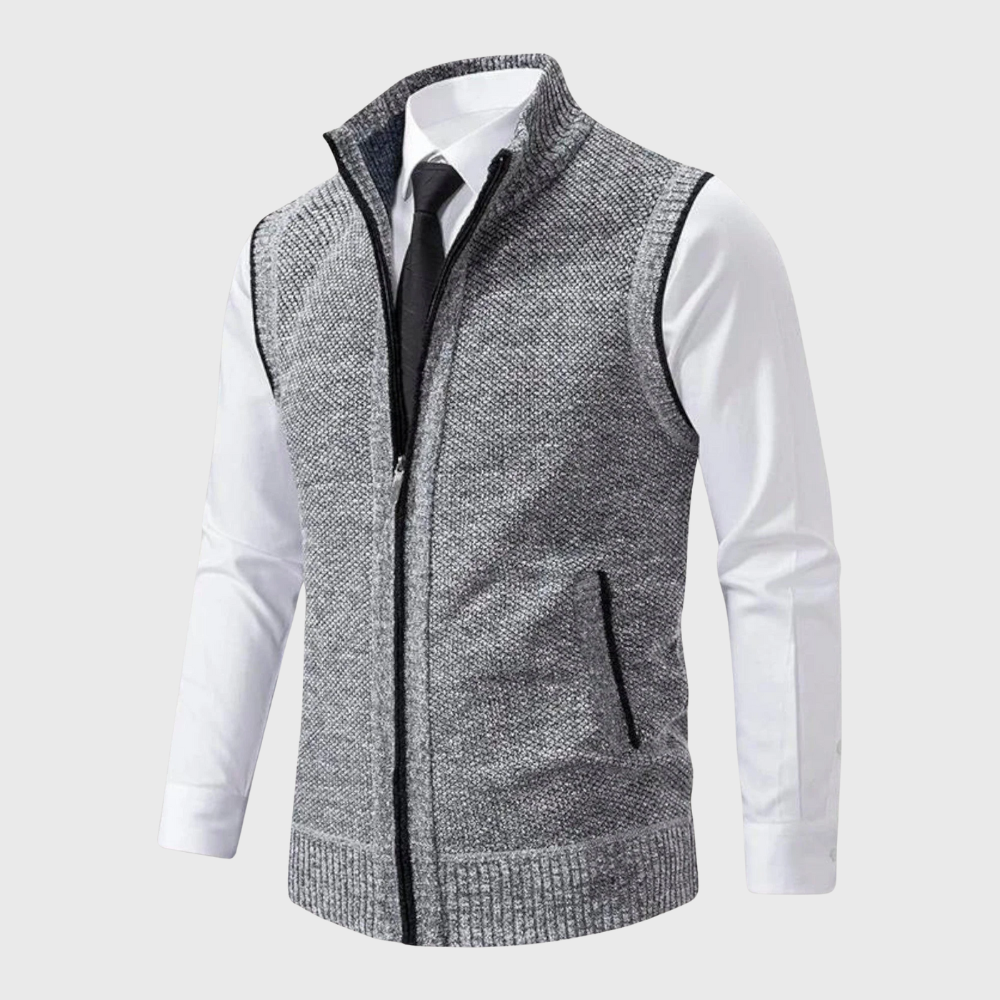 Knitted vest with zipper