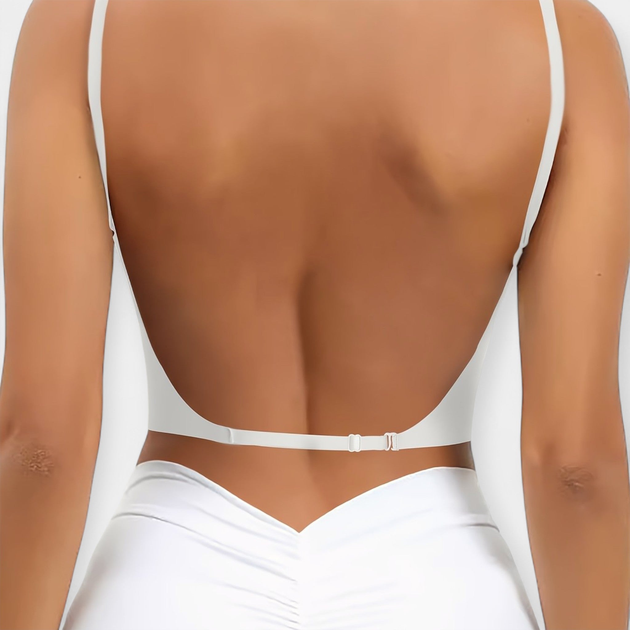 Sexy women's push-up bra without seams