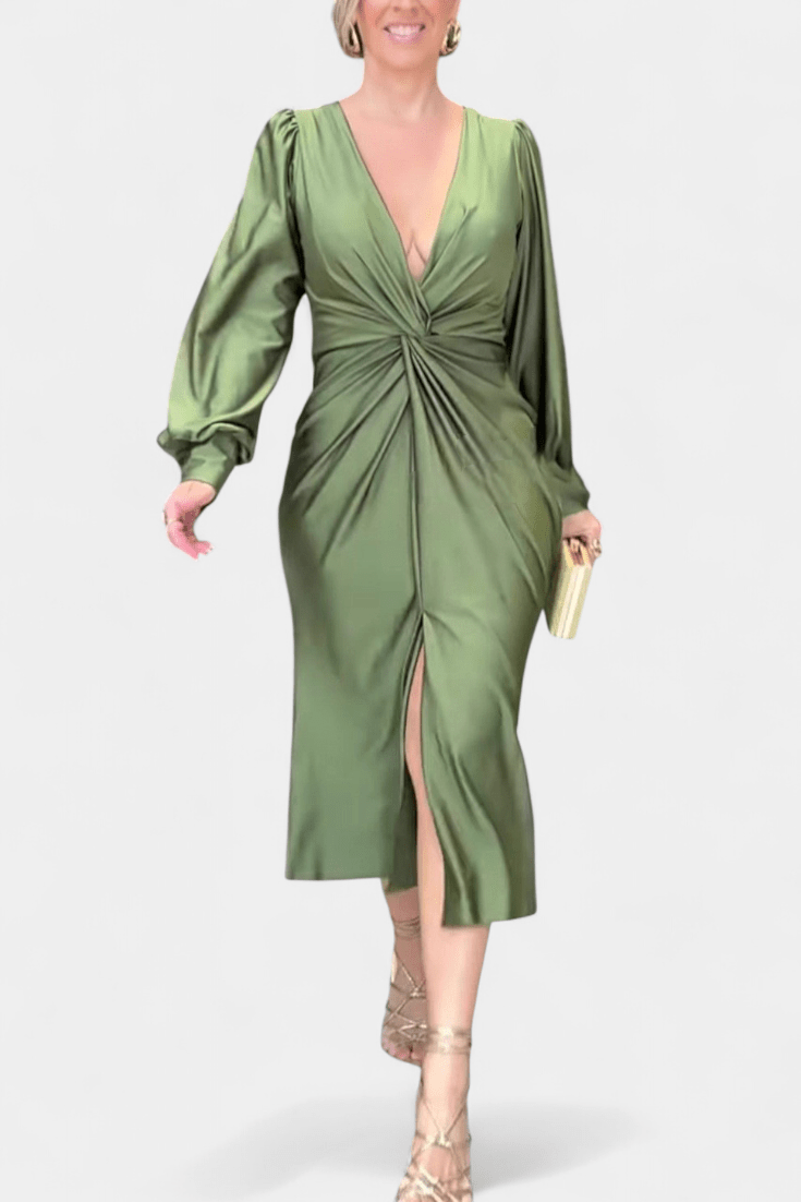 Bodil | Timeless V-Neck Dress