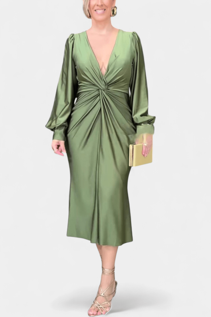 Bodil | Timeless V-Neck Dress