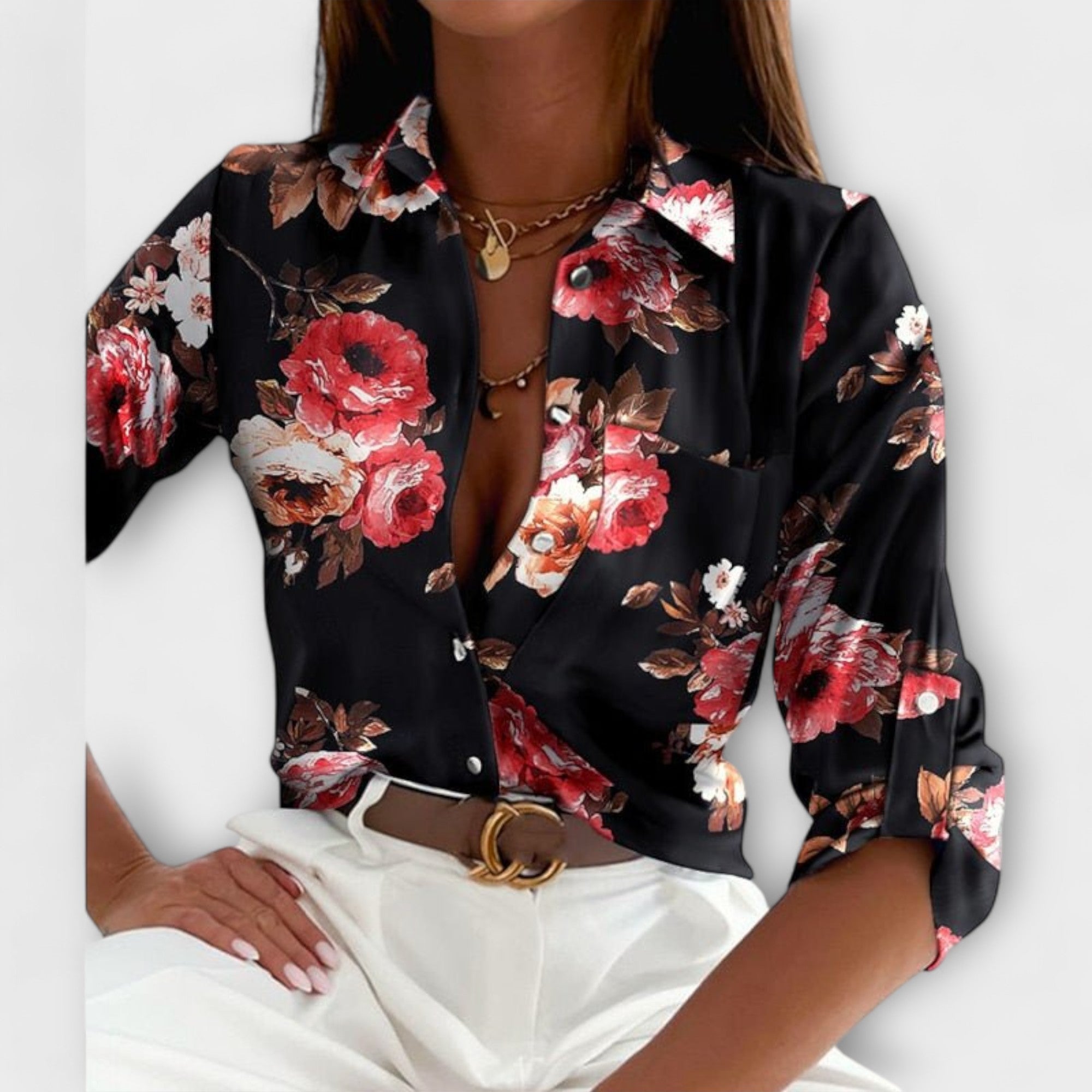 Blouse with classic collar